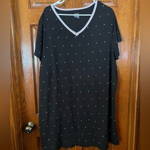 Secret Treasures 2X/3X Black V Neck Pullover Night Sleep Shirt Embroidered Dots